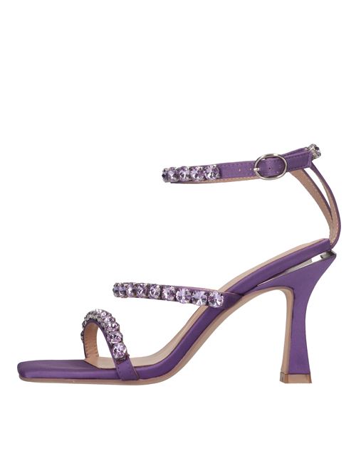 Sandali in raso e applicazioni ALMA EN PENA | V23242 SATINVIOLA